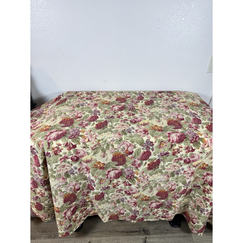 VTG Chaps Home Ralph Lauren Floral Tablecloth 58X98 Oblong Rose CottageCore EUC